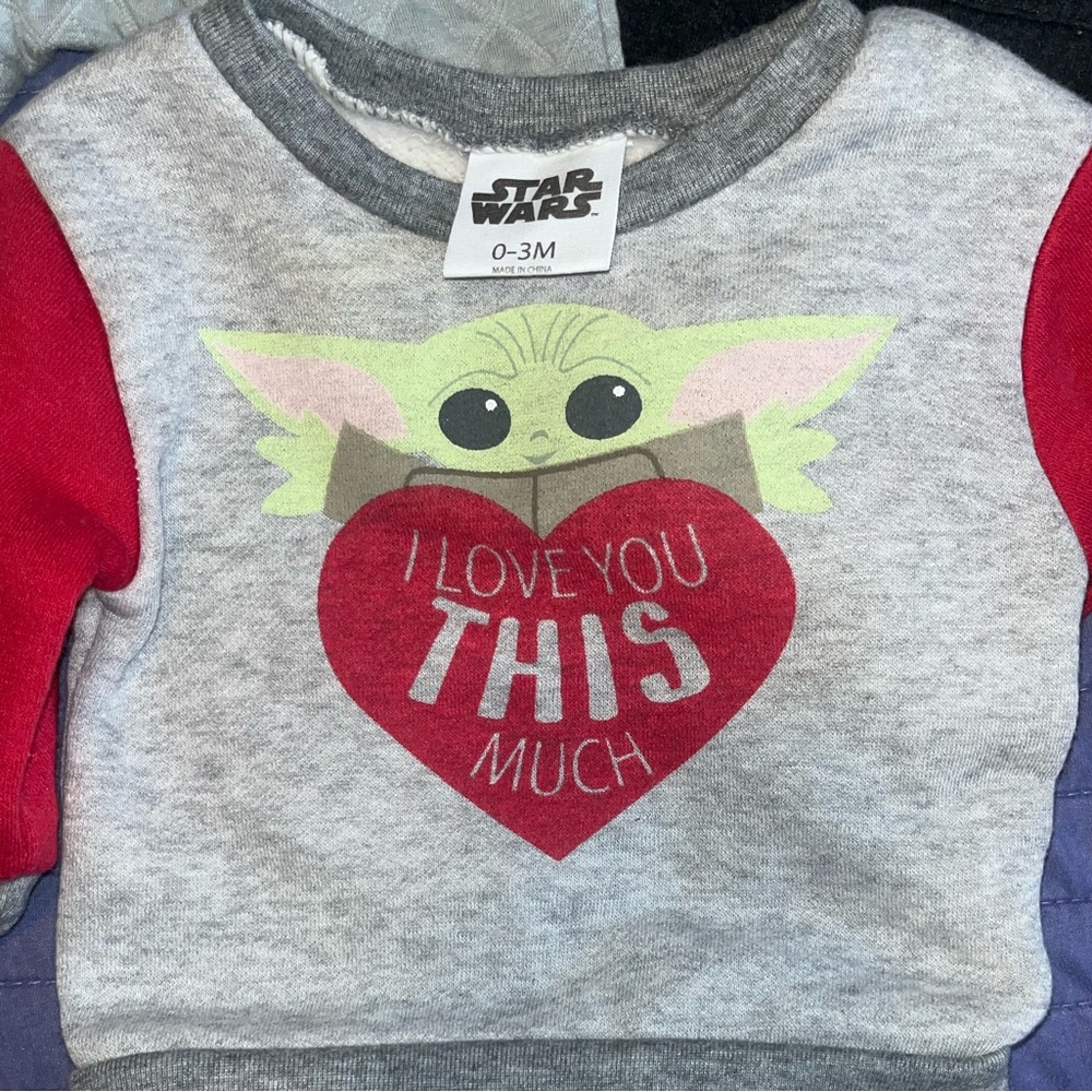 Baby Clothes - Picture 4 of 4